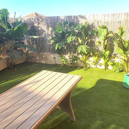 Espacioso Apartamento Con Preciosos Jardines Y Bbq Isla Plana Eksteriør billede