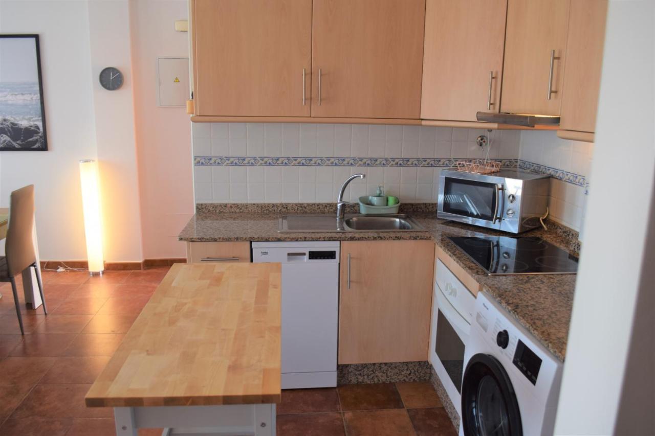 Espacioso Apartamento Con Preciosos Jardines Y Bbq Isla Plana Eksteriør billede