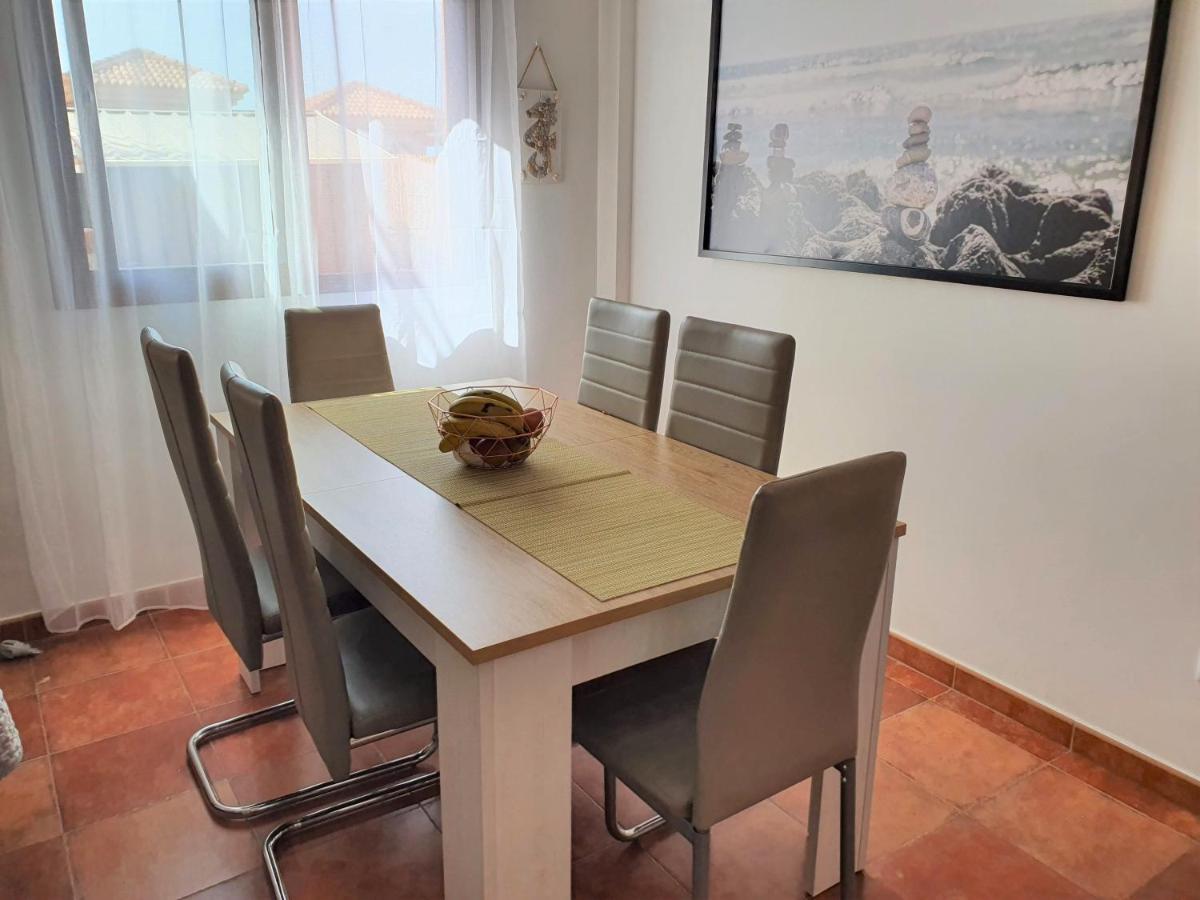 Espacioso Apartamento Con Preciosos Jardines Y Bbq Isla Plana Eksteriør billede
