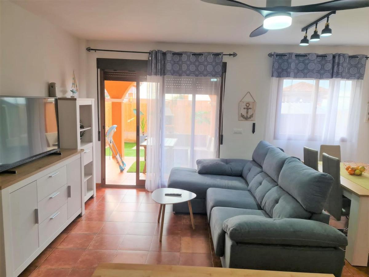 Espacioso Apartamento Con Preciosos Jardines Y Bbq Isla Plana Eksteriør billede