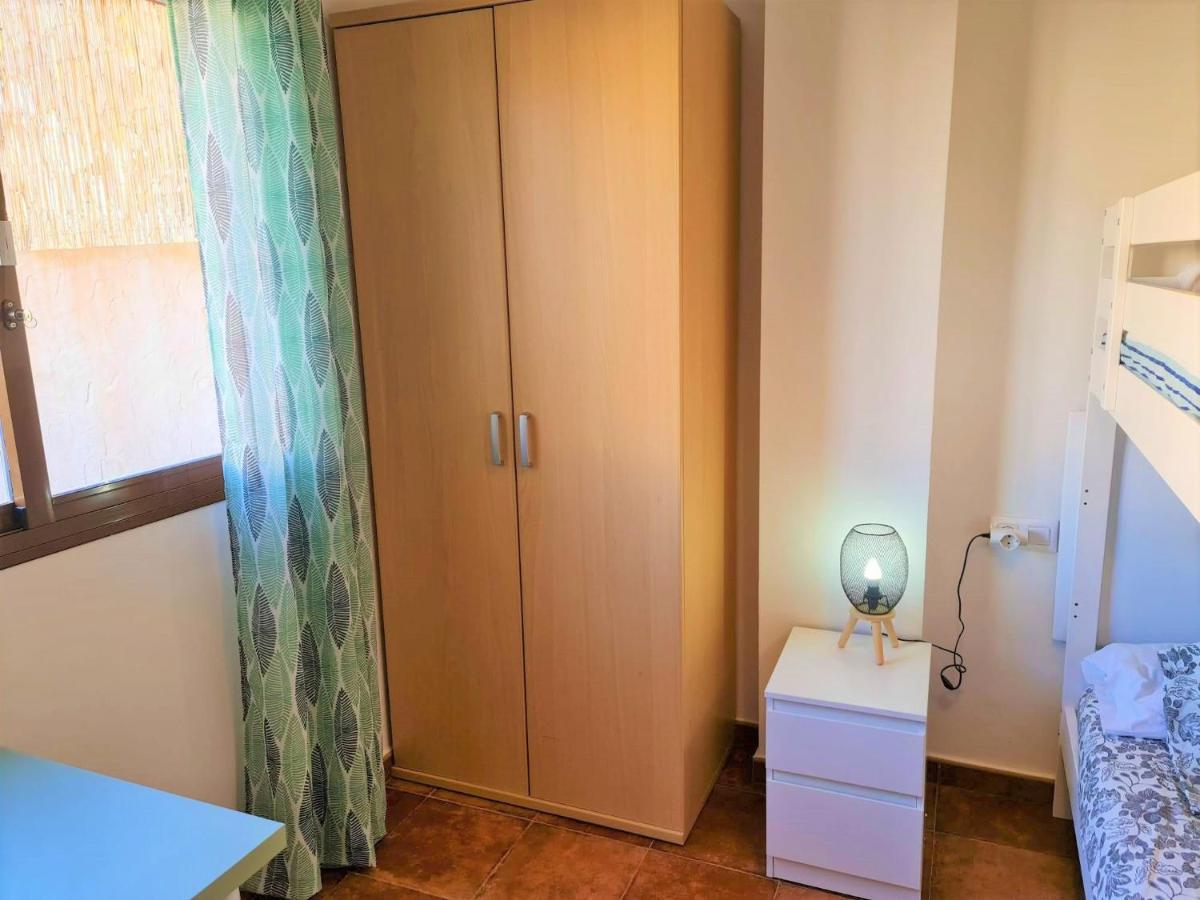 Espacioso Apartamento Con Preciosos Jardines Y Bbq Isla Plana Eksteriør billede