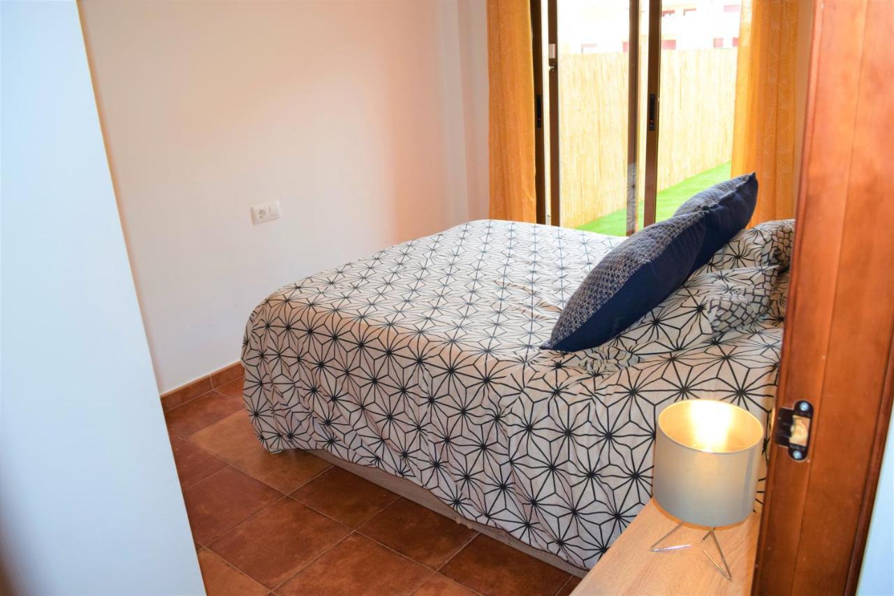 Espacioso Apartamento Con Preciosos Jardines Y Bbq Isla Plana Eksteriør billede
